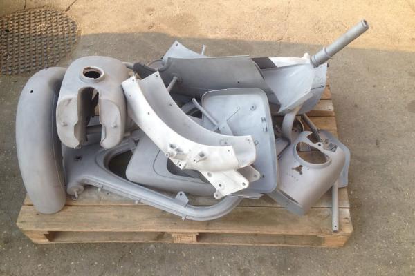 3. Motorrad Teile nach der Bereinigung